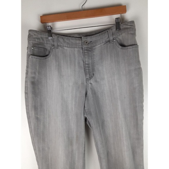 Chicos Platinum Women's Gray Straight Leg Denim Jeans Stretch Rhinestone 14 2.5 - Picture 2 of 9